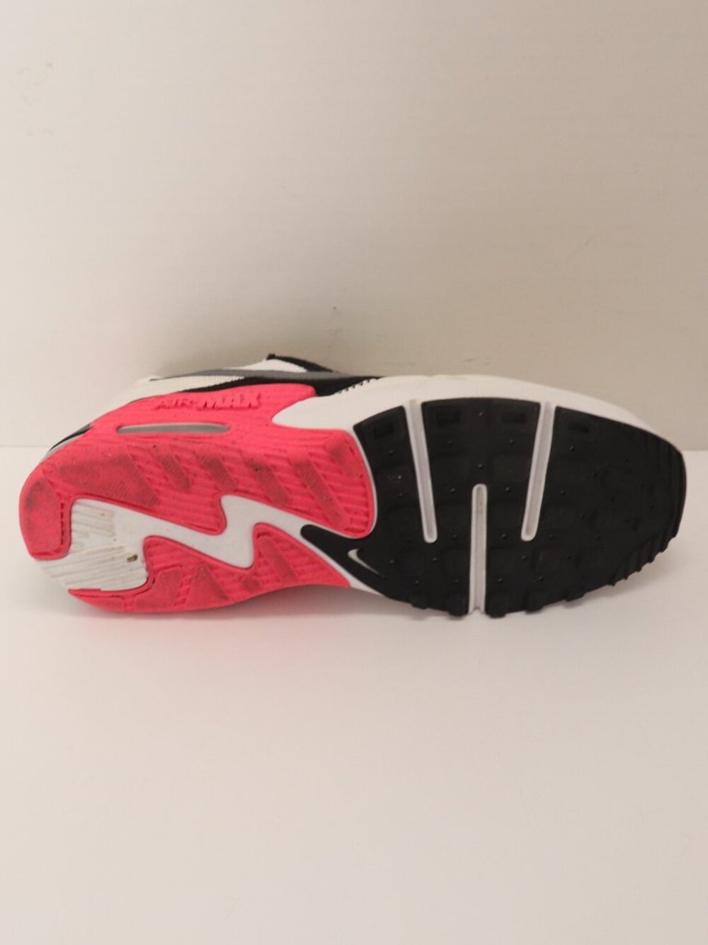 Nike Women's Air Sneakers White Black Pink Size 7.5 Made in Vietnam - Picture 11 of 13